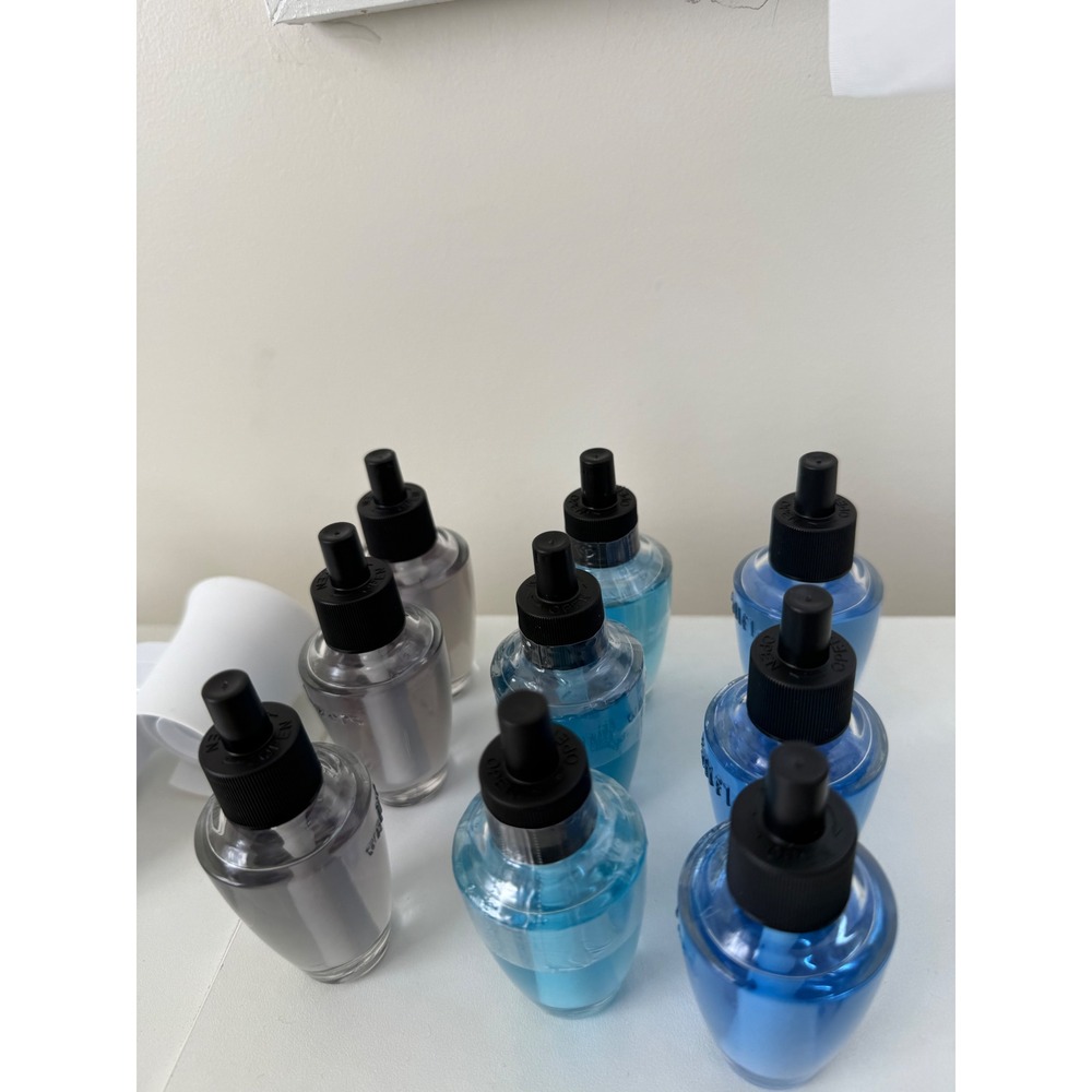 Bath & Body Works Wallflowers 3 Plug-In Diffusers and 9 Fragrance Refills Lot